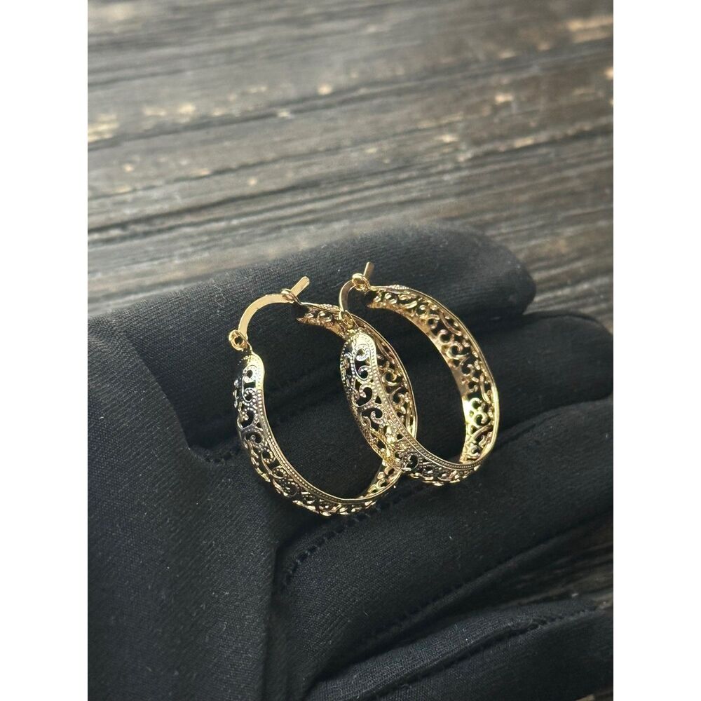 Exquisite Laminated Gold Vintage Style Filigree Hoop Earrings